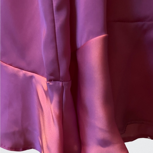 Victoria short ruffle trim robe xs/s - Picture 2 of 5